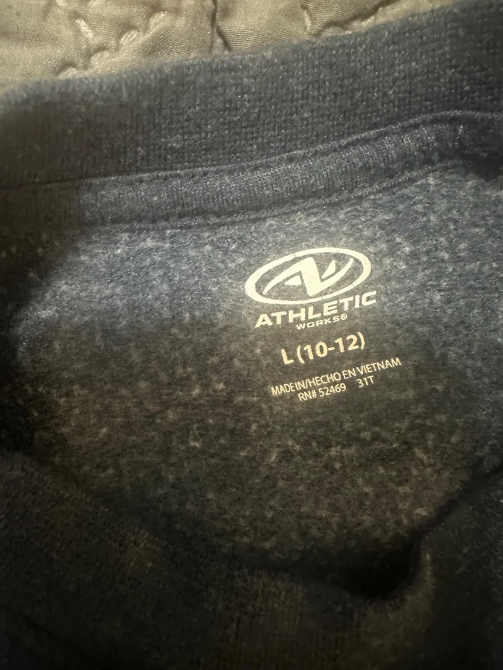 Sweater - Picture 2 of 5